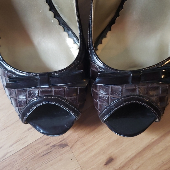 Madden Girl Lowla open toe bow brown weave heels Size 7 - Picture 9 of 11